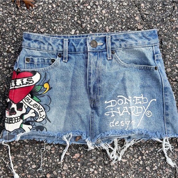 Ed Hardy micro mini jeans cutoff skirt Heats wing skulls Y2K - Picture 2 of 7